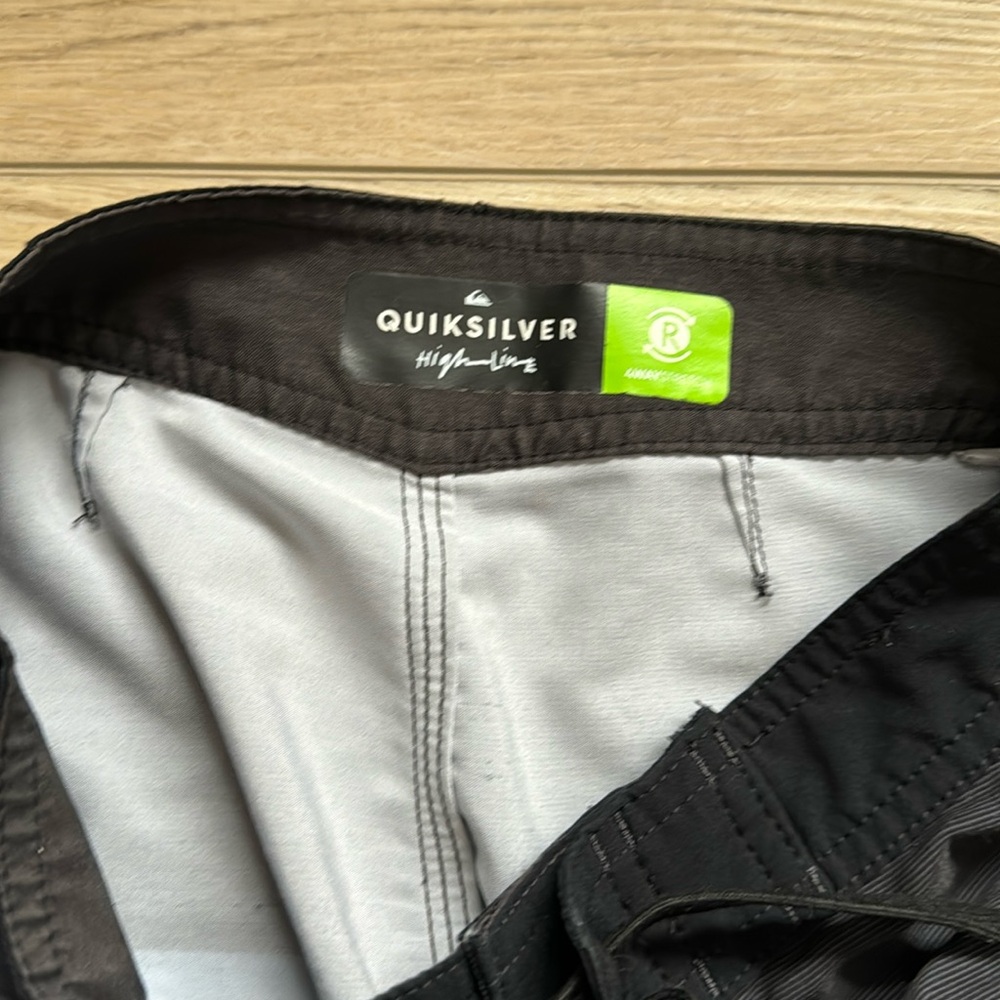 Quicksilver Boys Board Shorts Black Blue Drawstring S Small - Picture 4 of 10